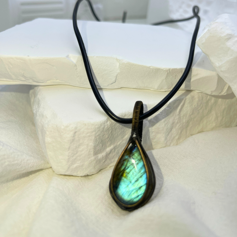 Starlight Sprite: Enchanted Labradorite Pendant with Vintage Copper Celestial Frame