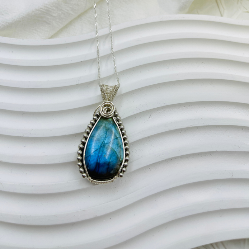 OCEAN SHIMMER Aged Labradorite Pendant Necklace | Handmade Spiritual Jewelry (10.9g)